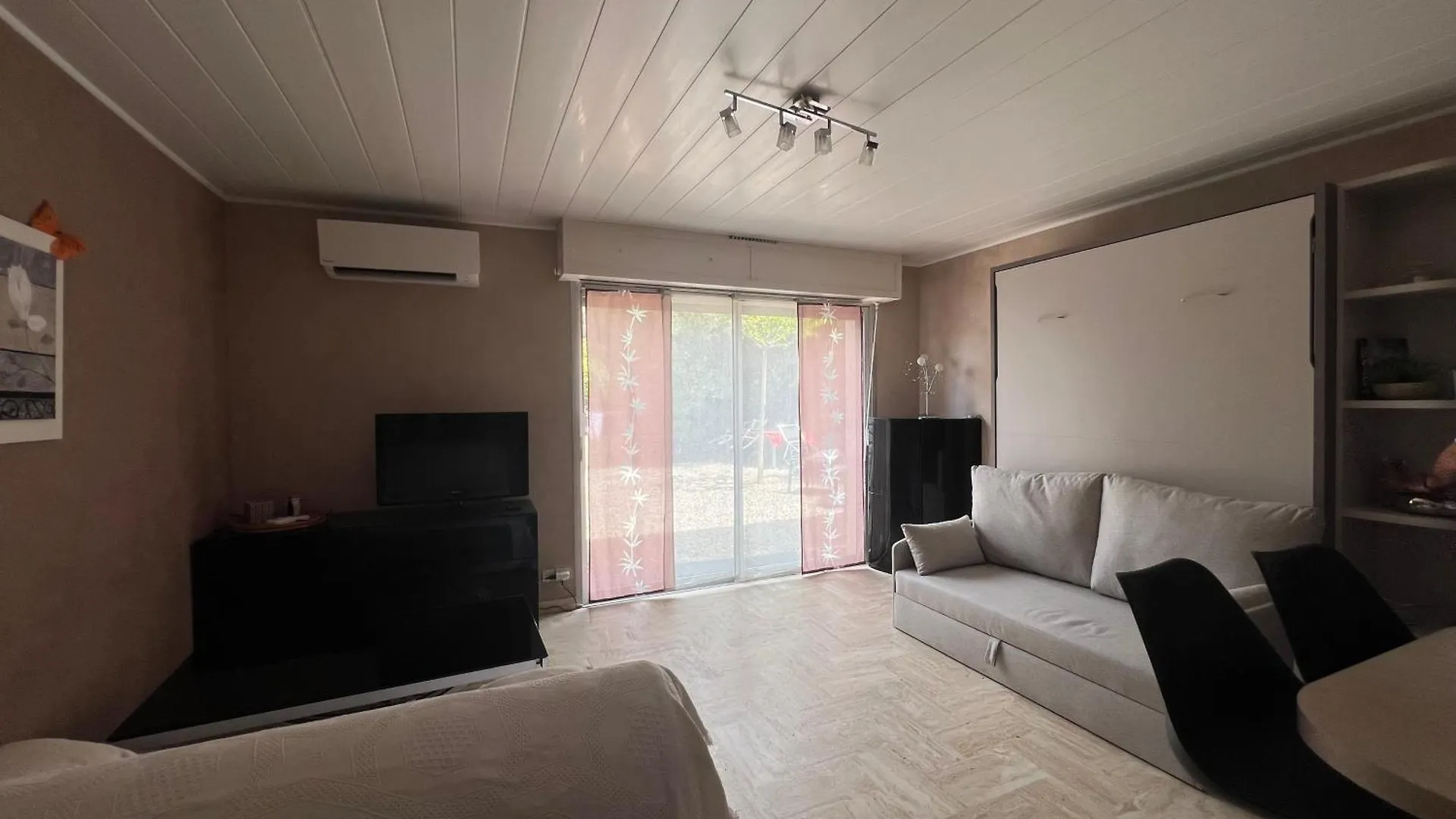 Apartment Studio Grand Jardin Minimum 7 Nuits Bandol